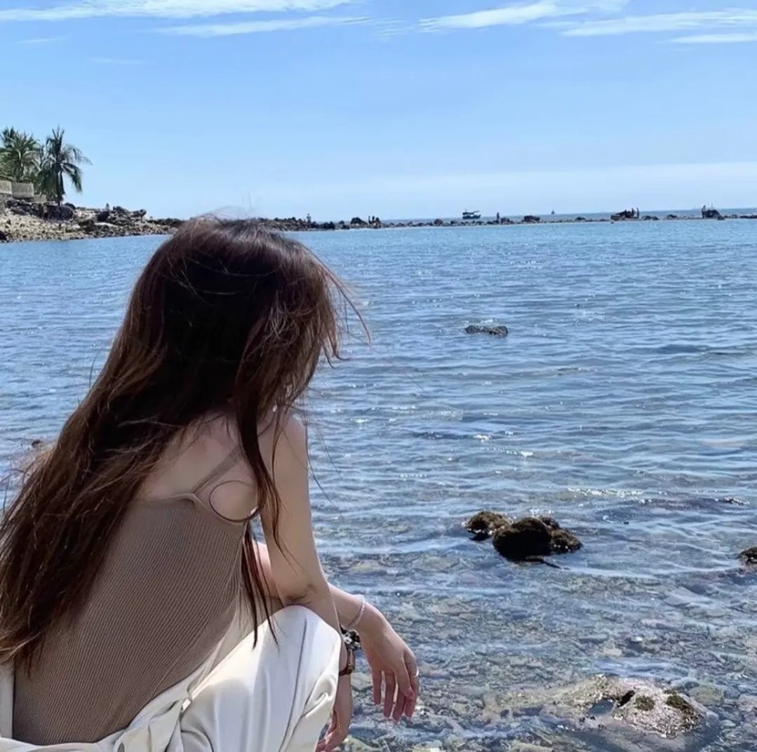 太阳月亮一条河